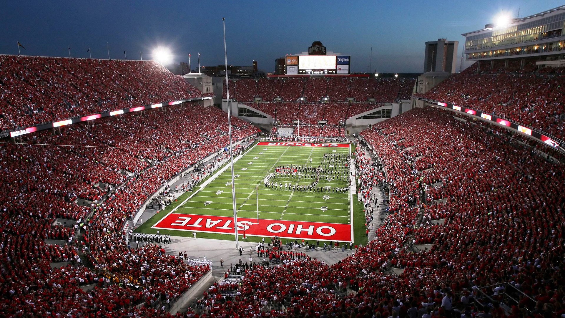 苏炳添复出首秀出彩，金州勇士主场险胜丹佛掘金，豪取14连胜